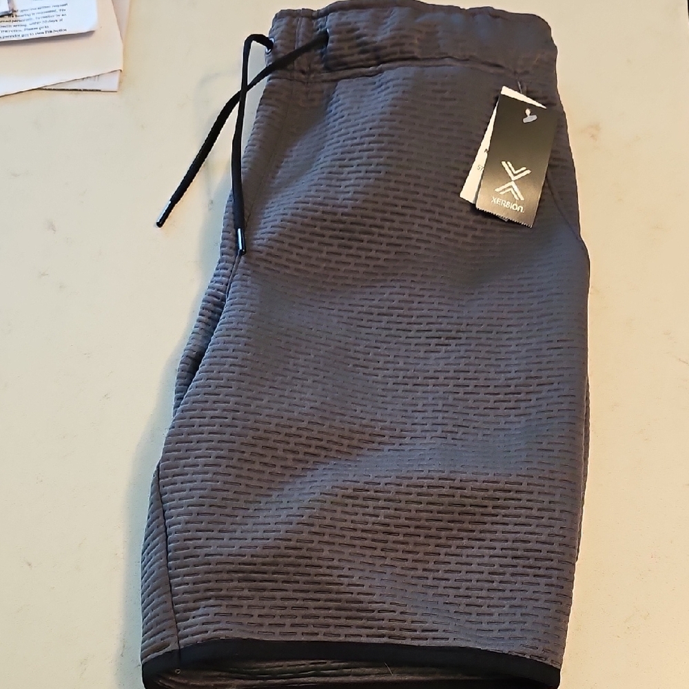 Xersion Textured Charcoal Athletic Shorts